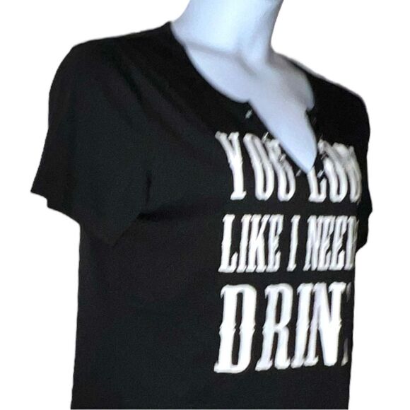 Black fun sayings tee with grommets in front - Picture 7 of 9